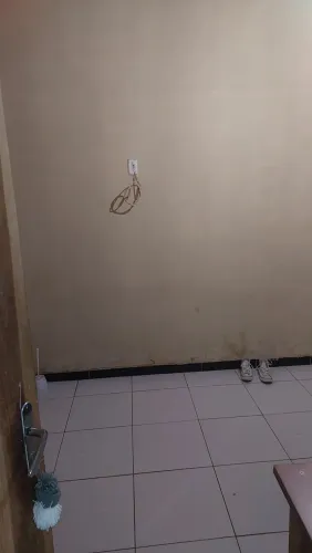 VENDO ESTÁ CASA NO BAIRRO LAGO AZUL CONJUNTO SÃO RAIMUNDO DESENDO A RUA TRINTA E UM 