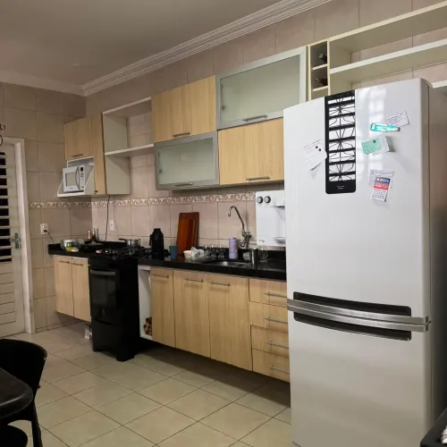 Vendo armário de parede para cozinha
