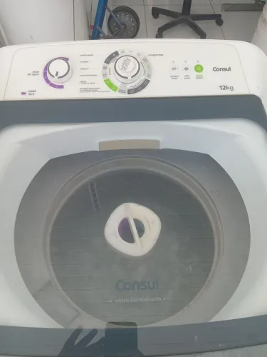 Máquina de lavar consul 12kg com 3 meses de garantia funcionando perfeitamente.