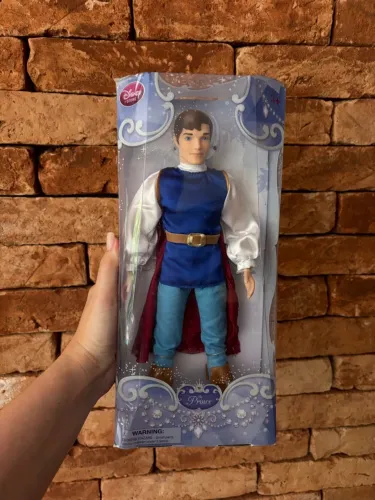 Novo príncipe Florian Branca de neve Disney Store