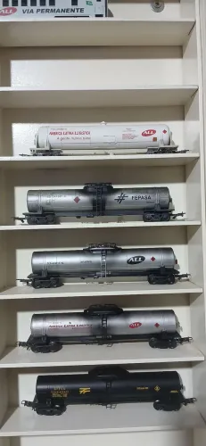 Vagões tanques escala HO 5 unidades