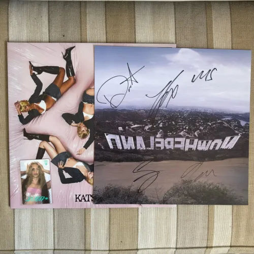 KATSEYE - WILD Precious Jade ( LP Autografado )