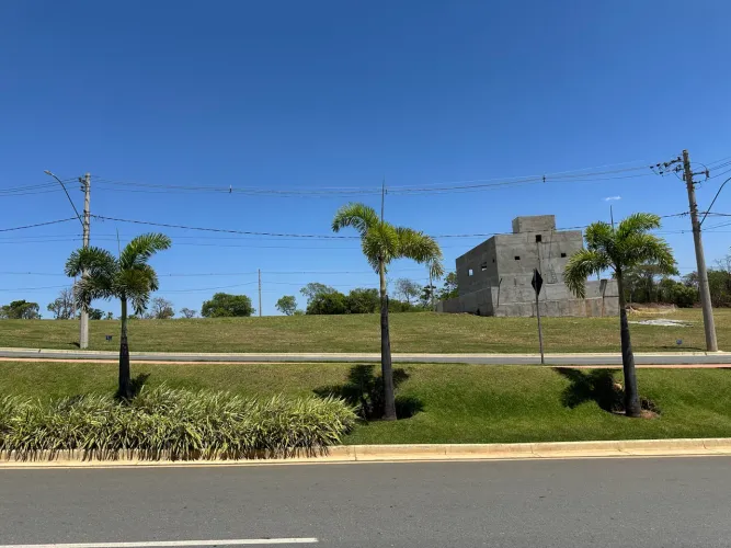 LOTE COMERCIAL JARDINS PORTO