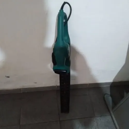 APARADORA DE CERCA VIVA (TREPADEIRA)
