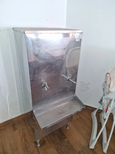 Bebedouro Industrial de Coluna Frisbel 50 Litros