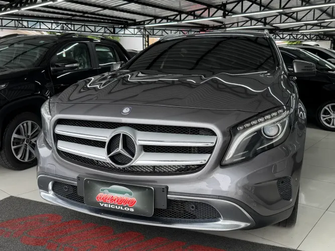 Mercedes-Benz GLA 200 Adv. 1.6/1.6 TB 16V Flex Aut. 2016