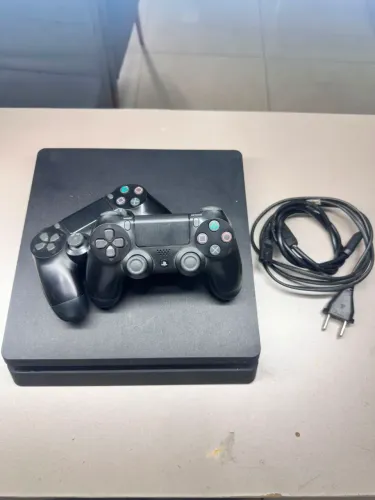 Ps4 slim