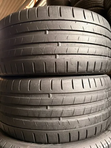 Pneu 235/35/19 Kumho 