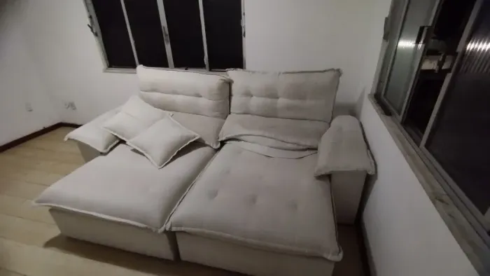 Sofá Retrátil e Reclinável