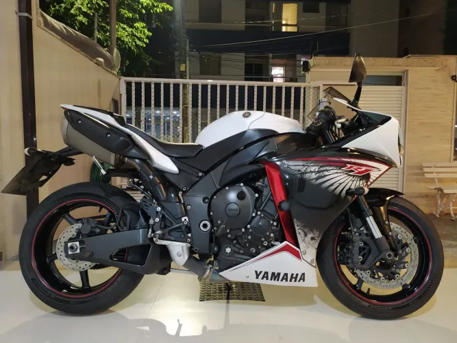 Yamaha R1 Crossplane 2012/2013