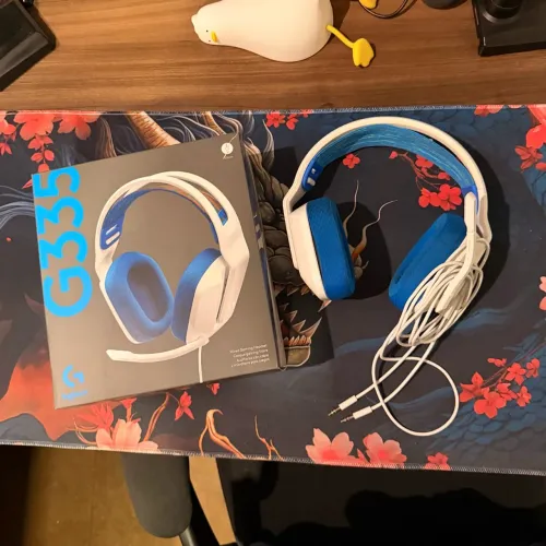 Headset Gamer Logitech G335 Branco/Azul com Caixa