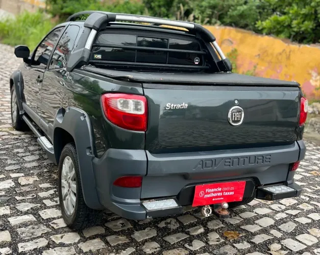Fiat Strada Adventure1.8/ 1.8 Locker Flex CD 2015