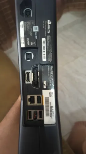 Xbox360 Slim 2 controles, 2 jogos +HD