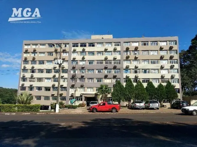 Apartamento com 3 dormitórios para alugar, 67 m² por R$ 2.930,00/mês - Edifício Paraná - F