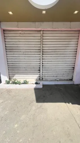 Portao de ferro para ponto comercial 