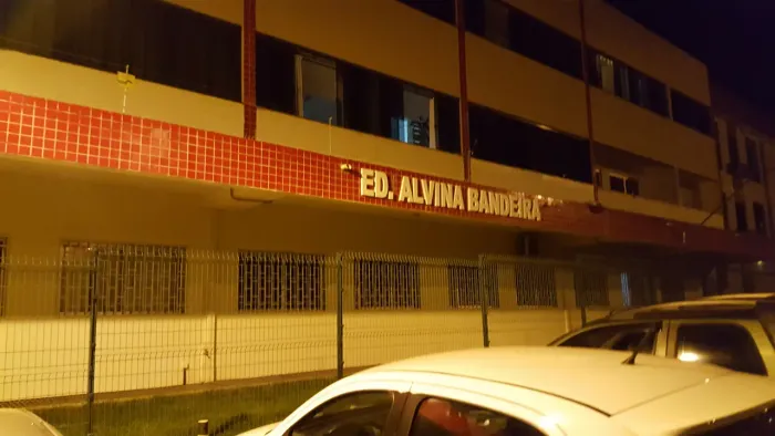 Alugo linda Kit no Alvina Bandeira