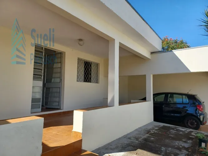 Casa a venda Vila Aurocan-próximo Parque Industrial-rua tranquila-fácil acesso à rodoviári