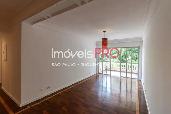 Apto de 120m2 com 2 dorm com lavabo e 1 vaga no Itaim