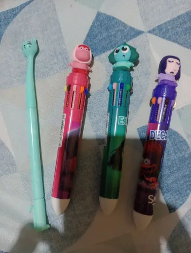Canetas do divertidamente