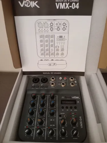 Mesa de som 4 canais VMX-04 bluetooth e efeitos de voz , nova