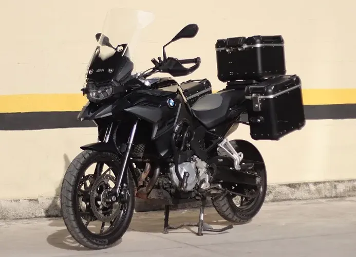 F 750 GS Toda Equipada - Triple Black 2022 BMW