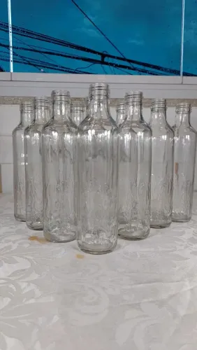 Garrafa de vidro personalizada