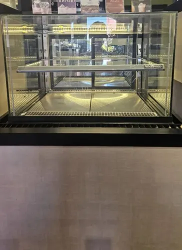 [VENDA] Vitrine Refrigerada Rodriaço - (80x80x115 cm) 220V