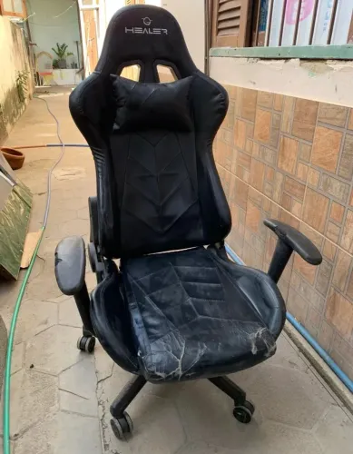 Cadeira Gamer preta de couro / Cadeira Gamer para reforma
