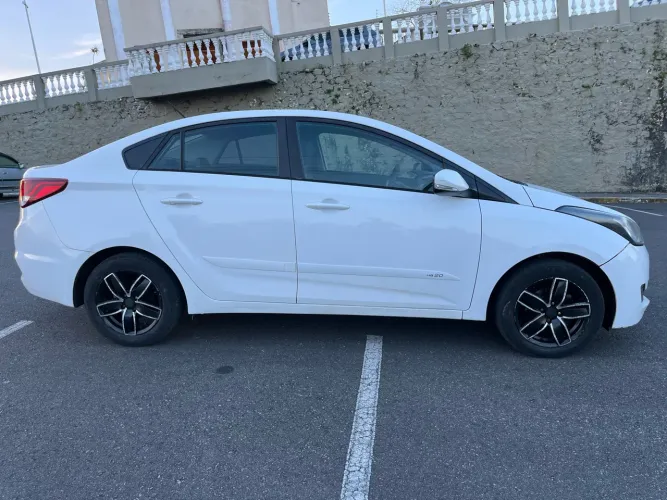 Hyundai HB20S C.style/c.plus1.6 Flex 16V Aut. 4P 2019