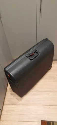 Vendo Mala Preta