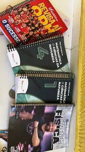 Livros do enem usados em boa qualidade