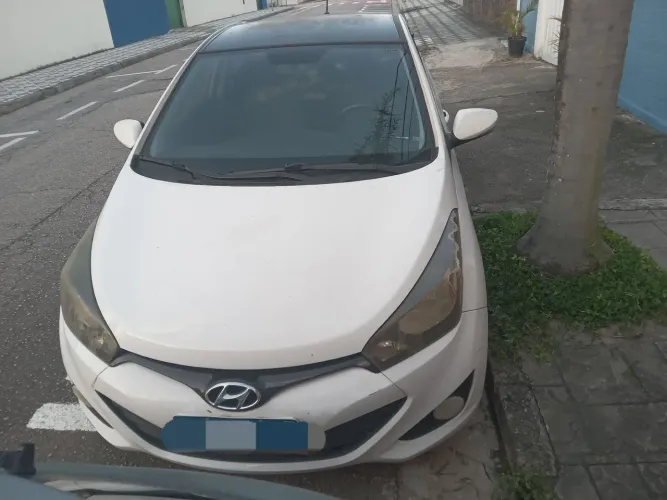 Hyundai HB20 Premium 1.6 Flex 16V Mec. 2013