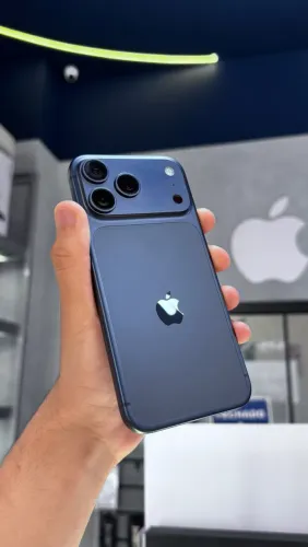 17 Pro Max 256GB Azul | Com caixa | Todo original