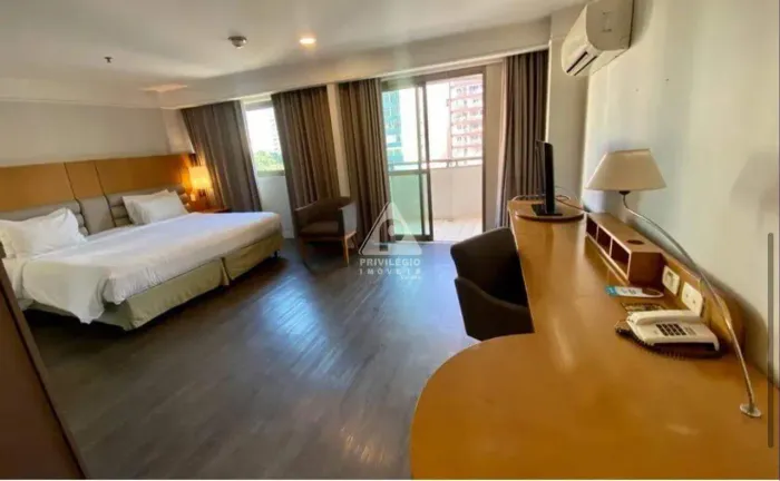 Studio com Varanda em Botafogo: 40m², 1 Vaga e Lazer Completo