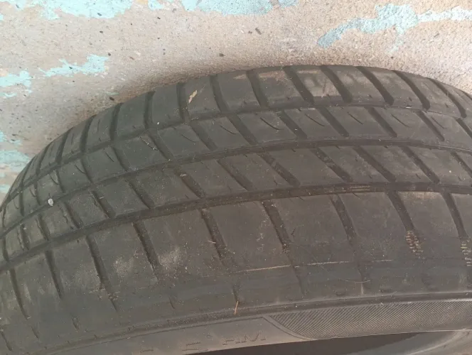 Pneu 175/65 R14