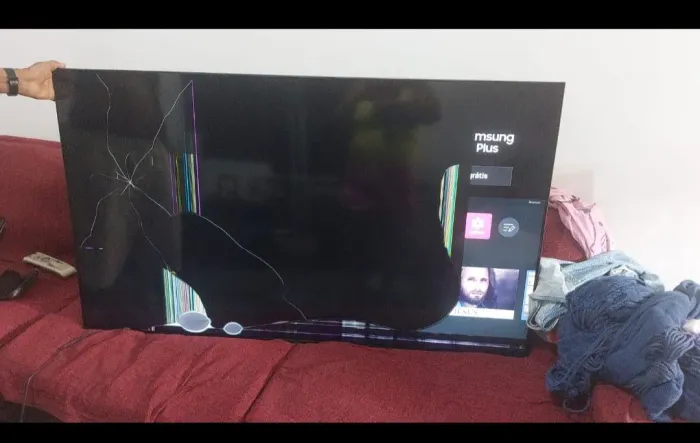 Tv Samsung 58 pol com tela quebrada