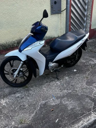 Vendo ou faço rolo em carro.