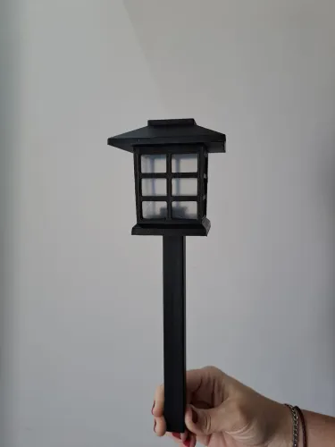 LUMINÁRIAS PARA JARDIM COM LUZ SOLAR LUATEK CONTEM 06 PEÇAS 