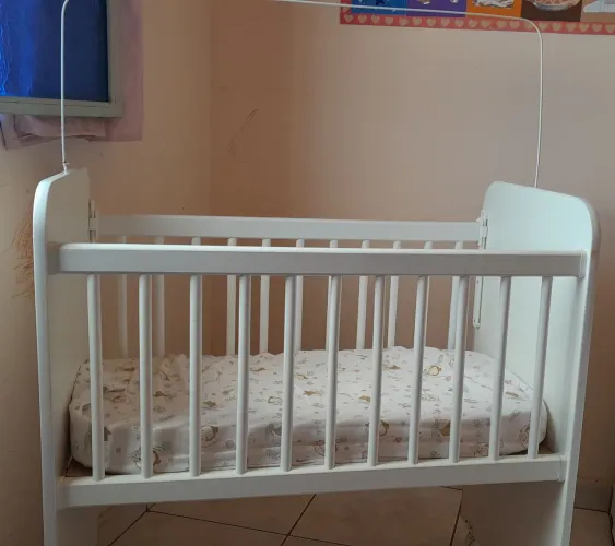 Mini Berço com colchão 