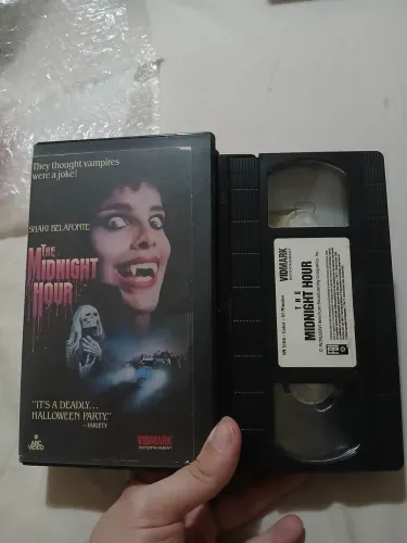 Vhs importada a hora do terror the midnight hour classico do sbt