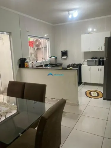 Excelente imóvel com 2 Casas no mesmo terreno, Bairro Vilarejo