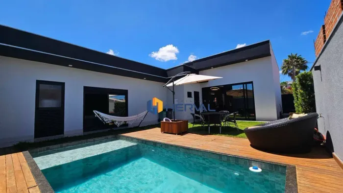 Casa com 3 quartos à venda, 197 m² por R$ 1.800.000 - Jardim Paraíso - Maringá/PR