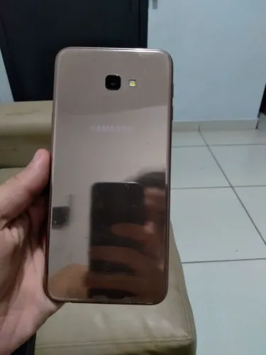 Carcaça de celular Samsung J4