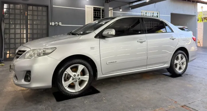 Toyota Corolla XEI 2.0 Flex 16V Aut. 2013