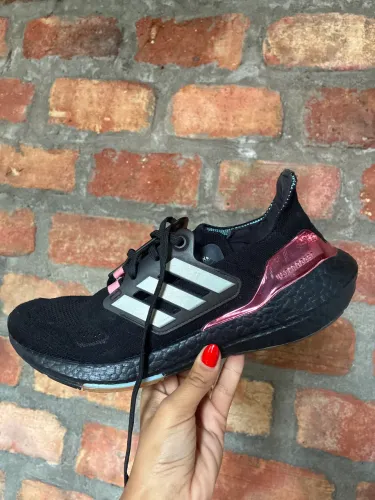 Ultraboost 22 