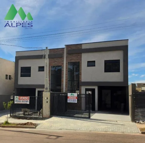 Sobrado com 3 dormitórios à venda, 112 m² por R$ 720.000,00 - Capela Velha - Araucária/PR