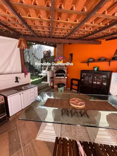 GILS-UMA CASA CHEIA DE CHARME, HISTÓRIA E POSSIBILIDADES NO CORAÇÃO DE VITÓRIA!