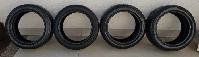 jogo de pneus Pirelli Cinturato P7 215/50 aro 17