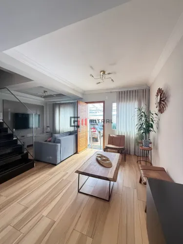 Casa em condomínio fechado à Venda, Aurora, Londrina, PR