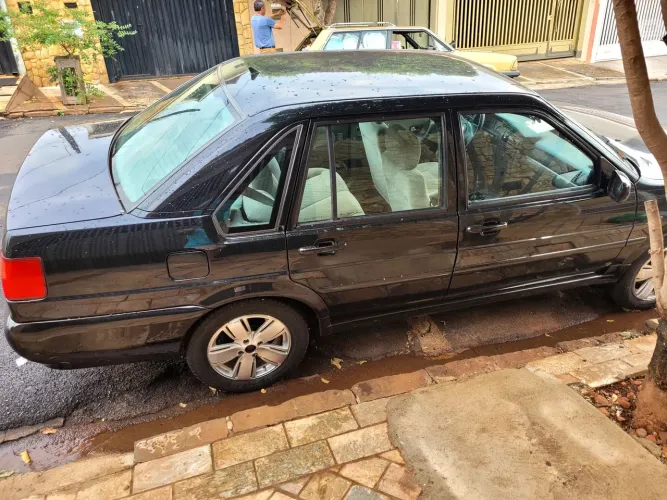 Volkswagen Santana 1.8 MI (álcool) 2002